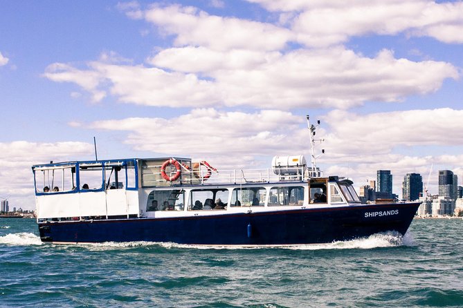 1-Hour Toronto Harbour Tour with Live Narration - The photo game: how to get better skyline shots