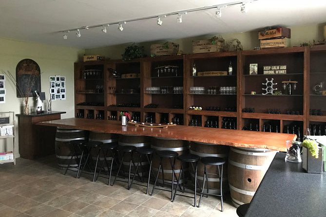 Afternoon Wine, Beer and Charcuterie Tour in Niagara-on-the-Lake - Stop 2: Pillitteri Estates Winery and the family winemaking story
