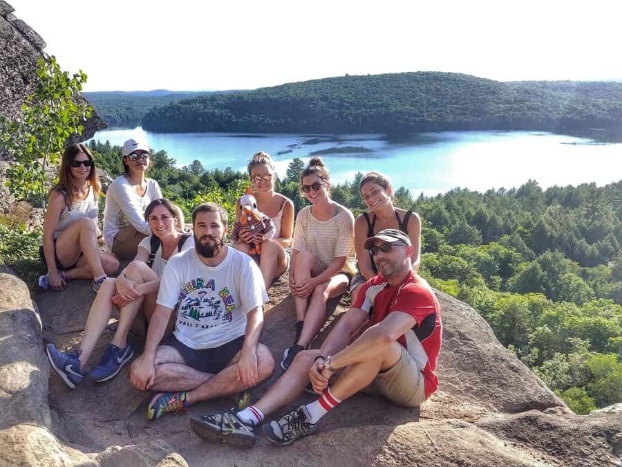 Algonquin Park Hiking: Adventure Tour from Toronto - Guide Quality: What You Can Expect From a Small-Group Day
