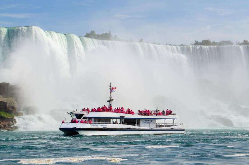 All inclusive Niagara Sightseeing Tour From Niagara Falls - Pickup, Clifton Hill, and the Small-Group Advantage