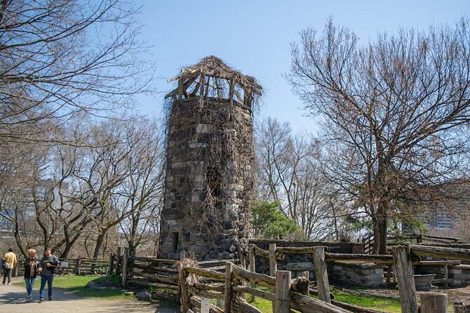 Cabbagetown In Colour: A Walking Tour of Toronto - Stop 4: Riverdale sunset views and the neighborhood payoff