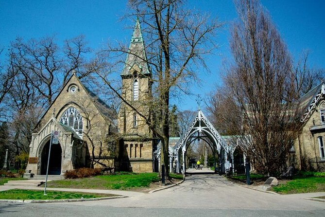 Cabbagetown In Colour: A Walking Tour of Toronto - The small-group format and free site entries are real value