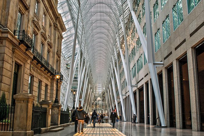 Discover Toronto Like a Local - Why this 2-hour downtown walk fits real trip days