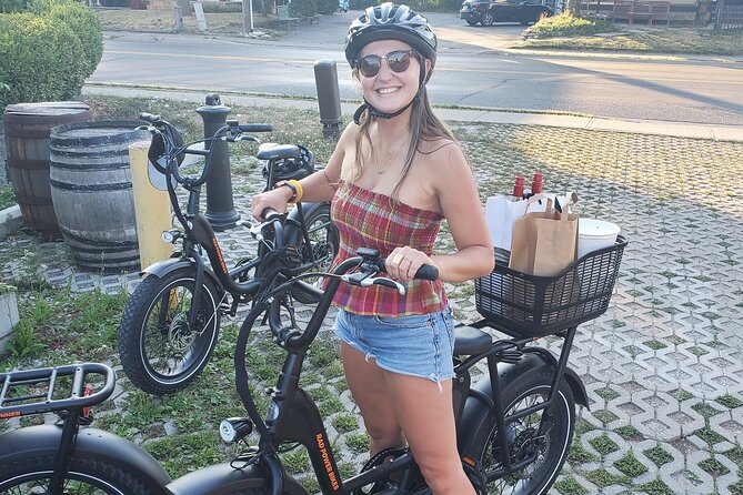 E-Bike Rental Explore in Niagara-on-the-Lake - Communication and hosting: getting tips that save time