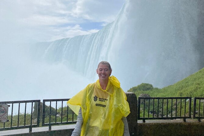 Epic Niagara Falls Private Tour w/ Tower, Journey & Boat Cruise - Tesla and the Niagara power story at Queen Victoria Park