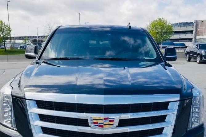 Fixed Price :- Private Transfers Niagara falls Hotel OR Pearson Toronto Airport - What happens when you arrive at Pearson