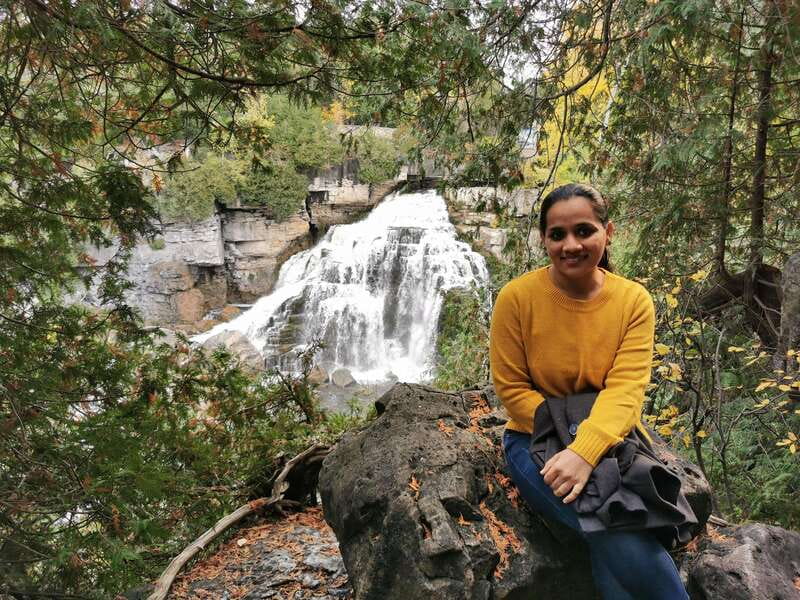 From Toronto: Bruce Peninsula National Park Guided Day Trip - What’s included (and what you’ll pay for separately)