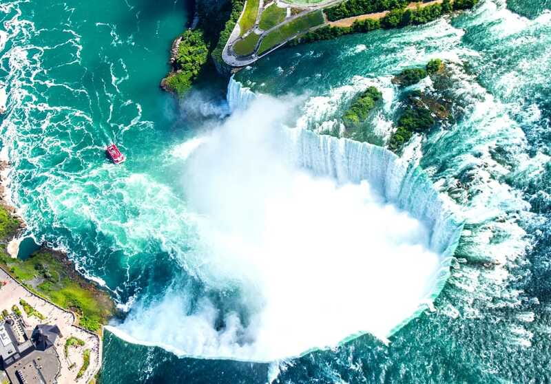 From Toronto: Niagara Falls, Canada Private Tour - Wayside Chapel: the brief stop that adds a human note