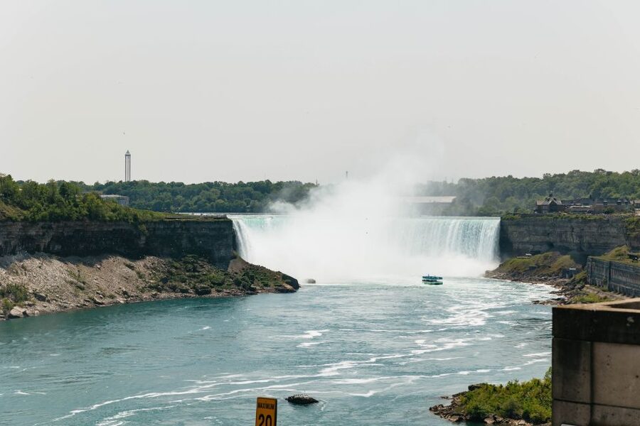 From Toronto: Niagara Falls + Winery, Cruise, & Lunch Option - How the day feels in real time (and why it can feel fast)