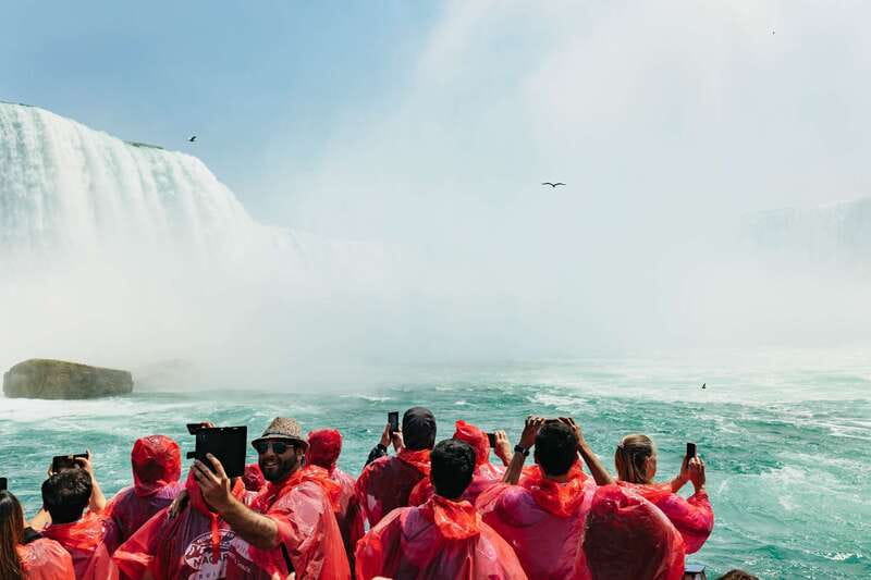 From Toronto: Niagara Falls + Winery, Cruise, & Lunch Option - Winery time: wine tasting and shopping with realistic expectations