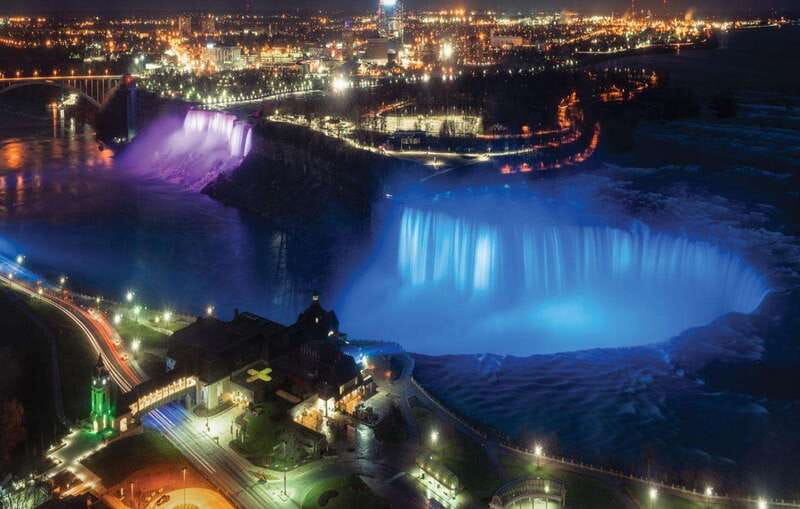 From Toronto: Winter Festival of Lights Niagara Falls Tour - The “Winter Festival of Lights” payoff from Toronto