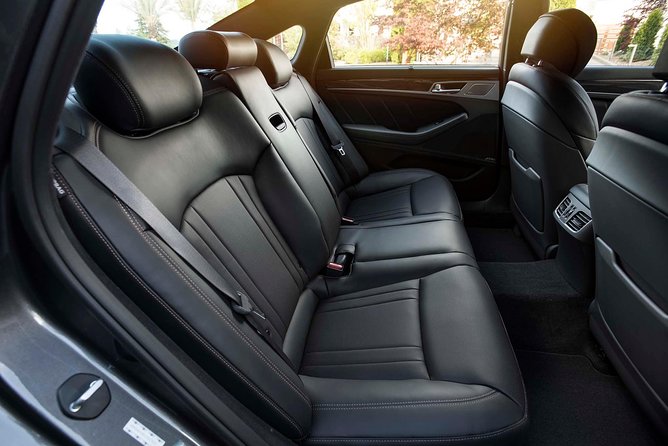 Low Cost :- Hire Full or Half Day Executive Luxury Car Services in Toronto - What makes the chauffeurs work (based on patterns I noticed)