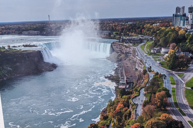 Mississauga: Niagara Falls Day Tour with Boat Cruise - Included Cruise vs. Winter Skylon Tower Plan