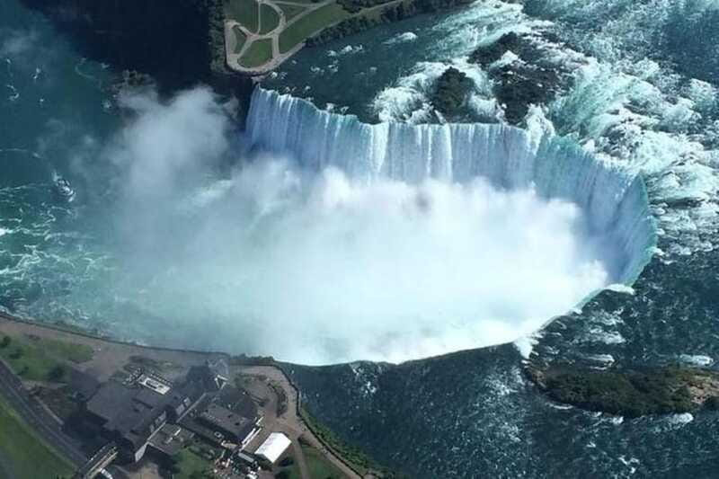 Mississauga: Niagara Falls Day Tours with Boat and Lunch - Hornblower cruise and the Journey Behind the Falls option