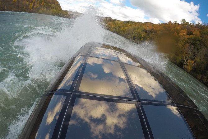 Niagara CANADA, Domed (Dry) Jet Boat Tour - The Dry Dome Experience: Warm Views on Choppy Niagara Water