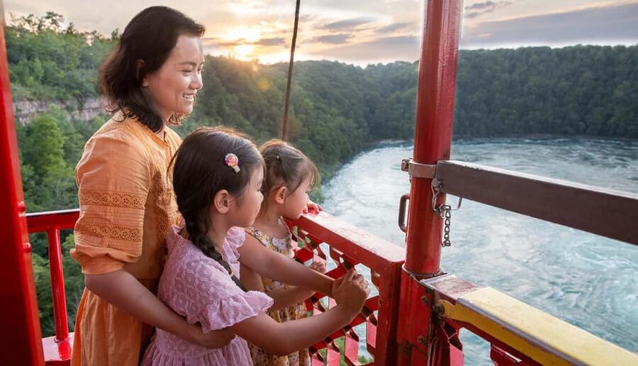 Niagara Falls: 5 Attraction Pass, WEGO Bus & Audio Guide - WEGO Bus and the Falls Incline Railway: your low-stress transportation combo