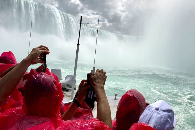 Niagara Falls Canada Day Tour From Toronto + Boat Cruise Option - Lunch, shopping, and Clifton Hill: how to use your free time