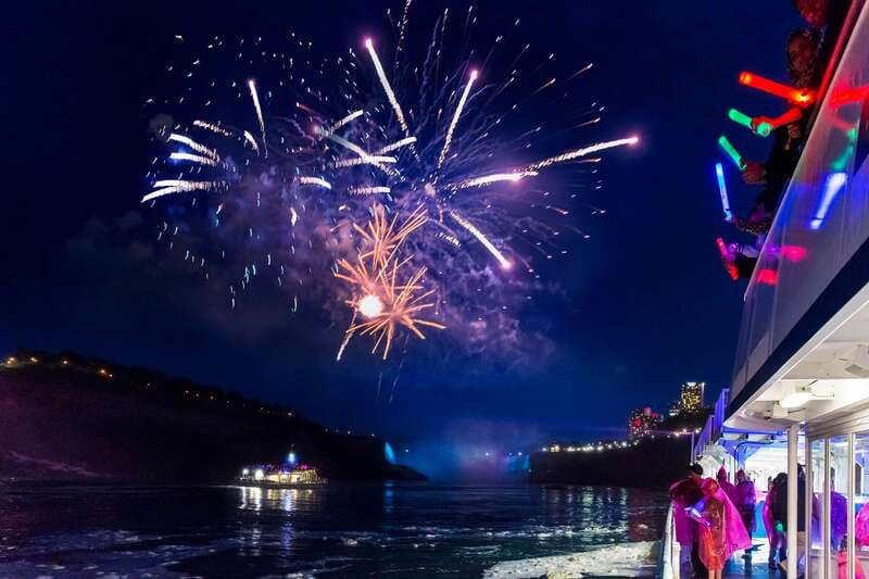 Niagara Falls, Canada: Evening Fireworks Cruise - Key highlights to look for