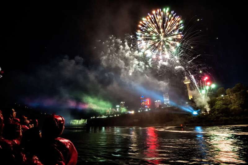 Niagara Falls, Canada: Evening Fireworks Cruise - Comfort, crowding, and the small friction points