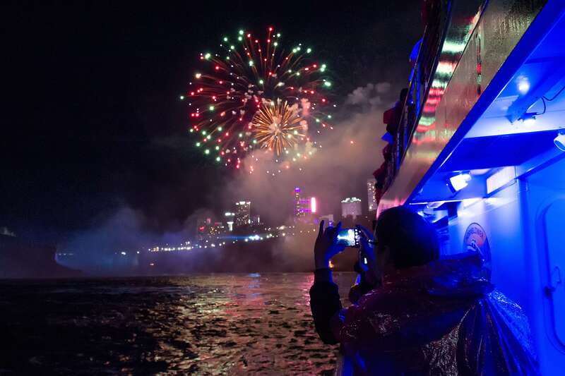 Niagara Falls, Canada: Evening Fireworks Cruise - Getting there: Main Ticket Plaza and what to watch for