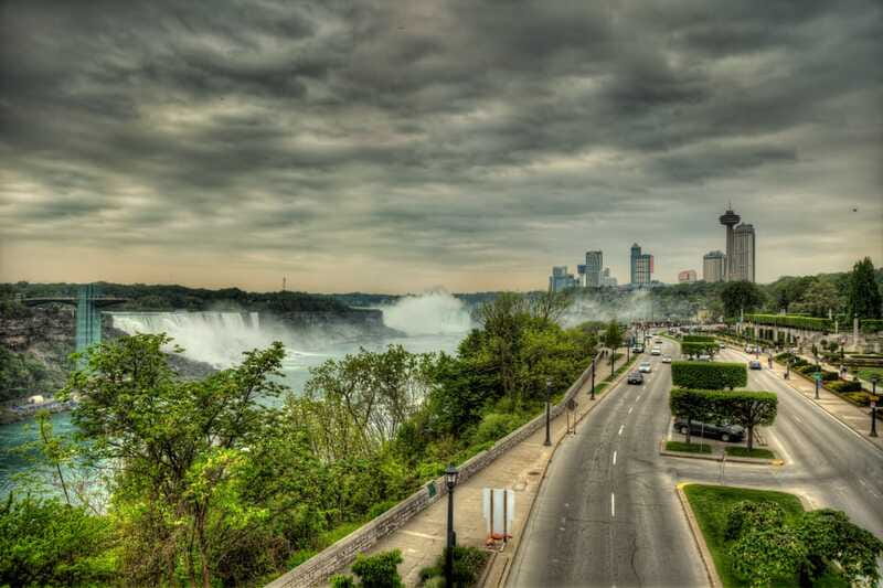 Niagara Falls, Canada: Full-Day Private Winery Tour - The Drive Pays Off: Countryside Views and On-the-Road Context
