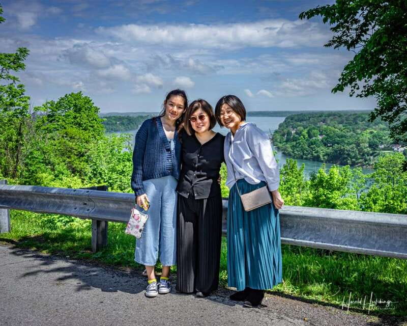 Niagara Falls, Canada: Full-Day Private Winery Tour - Hotel Pickup, a Real Guide, and a 6–8 Hour Rhythm