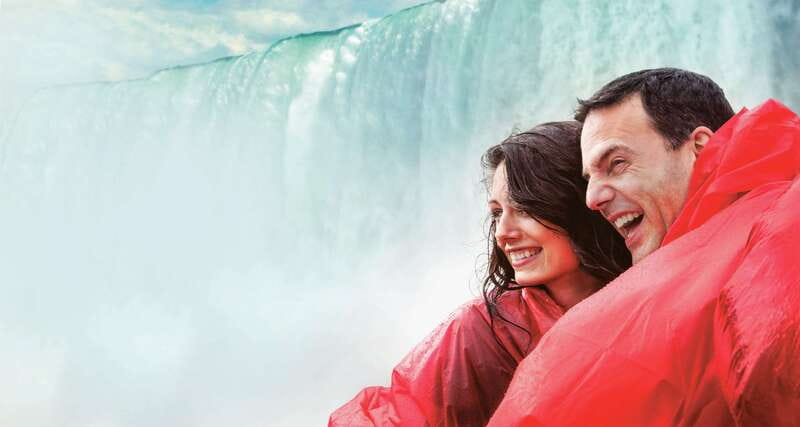 Niagara Falls, Canada: Sightseeing Tour with Boat Ride - Key things to know before you go