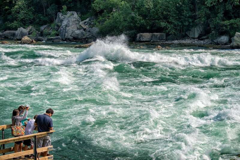 Niagara Falls, Canada: Sightseeing Tour with Boat Ride - Guides, Timing, and Why the Tour Often Feels Smooth