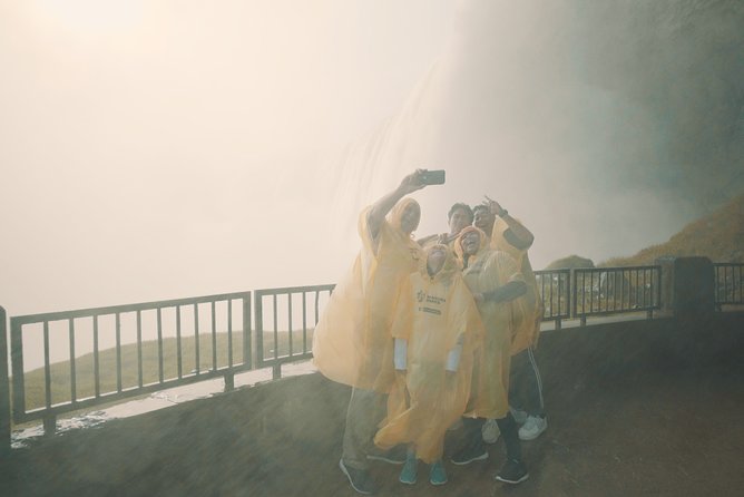 Niagara Falls Canada Tour: Helicopter, Boat, Behind Falls & Lunch - Boat ride at the Horseshoe edge and what you’ll feel on deck