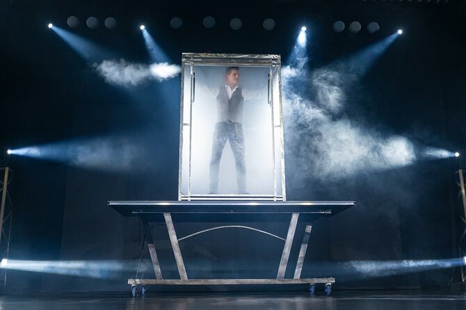 Niagara Falls, Canada: Wild Magic Show Ticket - Value in Niagara Falls: A Practical Way to Spend Your Evening