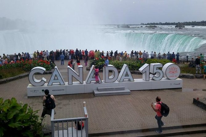 Niagara Falls Canadian Luxury Tour: Boat, Journey, Skylon & Lunch - Niagara Parkway Floral Clock: a short stop with smart, specific details