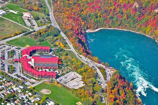 Niagara Falls Day and Evening Tour With Boat Cruise & Dinner (optional) - Big views and big stories: Brock’s Monument and historic Queenston