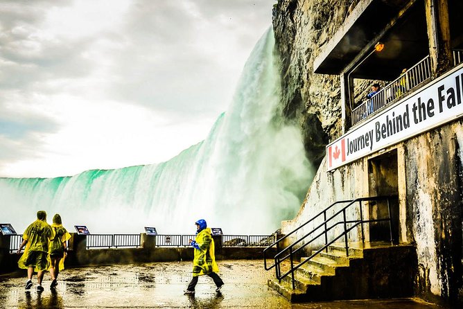Niagara Falls Day and Evening Tour With Boat Cruise & Dinner (optional) - Dinner at Sheraton Fallsview: convenient, scenic, but plan for the clock