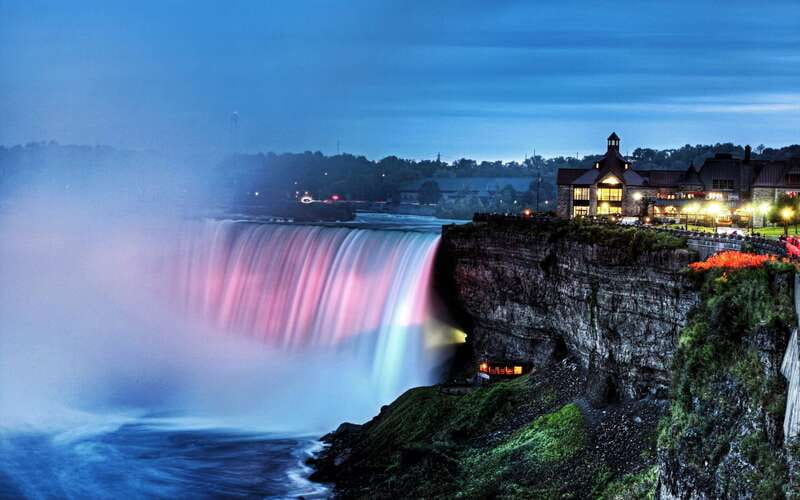 Niagara Falls: Day & Night Tour with Boat Ride and Dinner - Why this day-and-night Niagara plan works