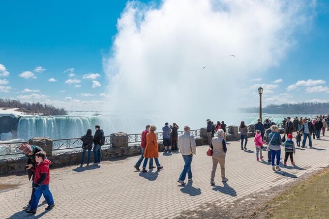 Niagara Falls Day Tour from Toronto Includes Boat Tour and Winery - The guide and driver factor: why the right tone matters