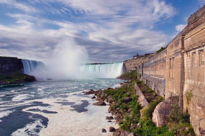 Niagara Falls Day Tour from Toronto with Boat Cruise and Lunch - Getting To Niagara: The 8:30AM Start That Saves Your Day