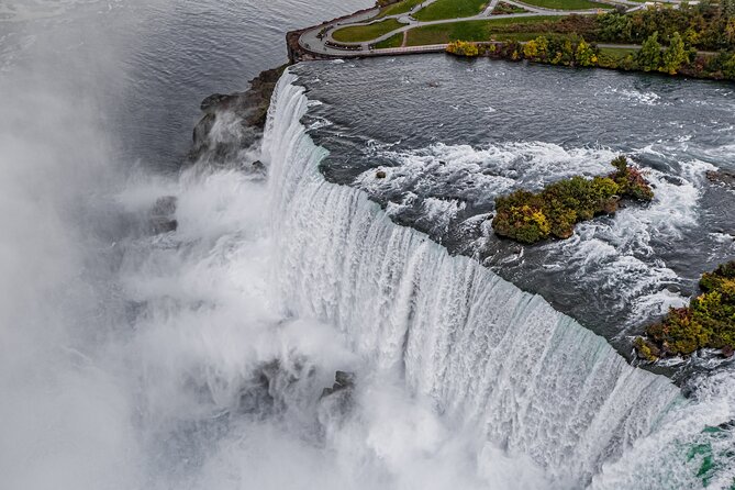 Niagara Falls Day Tour from Toronto with Boat Cruise and Lunch - Niagara Parkway & the Short Stops: Lots of Views for Less Time