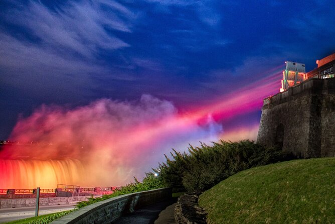 Niagara Falls Evening Tour with Boat, Dinner & Illumination Tower - Maple Leaf Place: Sweet Break or Forced Shopping Stop?