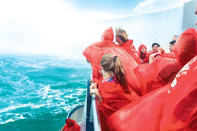 Niagara Falls, Niagara-on-the-Lake, Boat Tour from Toronto - Niagara-on-the-Lake: how to spend your hour without feeling rushed