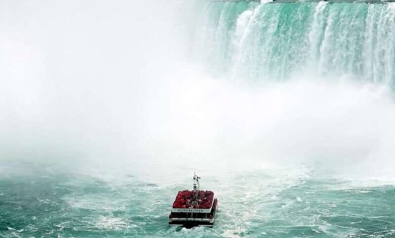 Niagara Falls: Private Half-Day Tour with Boat & Helicopter - Breaks, Food, and Views: Sheraton Lunch or Dinner Option