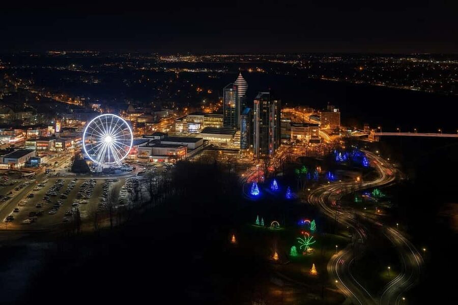Niagara Falls: Skylon Tower, Fireworks & Walking Tour Canada - Who should book this Niagara Falls night tour