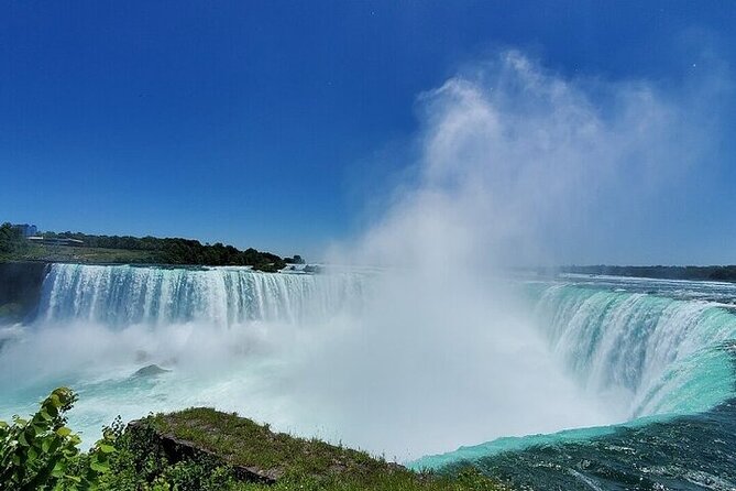 Niagara Falls Tour from Toronto with Winery & Niagara on The Lake - Niagara Falls and Niagara-on-the-Lake: how this day trip really works