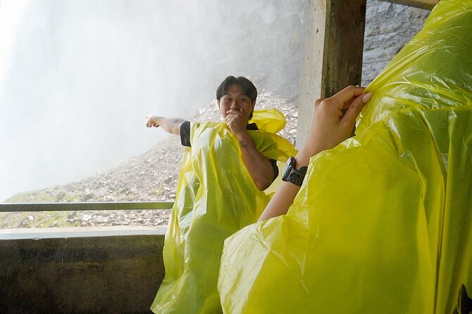 Niagara Falls Tour With Journey Behind the Falls & Boat Cruise - What the Best Guides Do (and Why You Should Care)