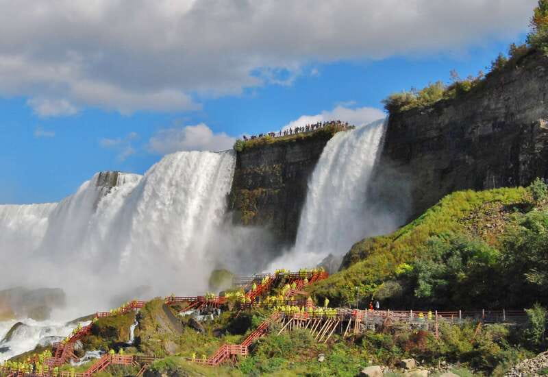 Niagara Falls: US & Canada Full-Day Tour & Lunch - Key things that make this tour worth your time