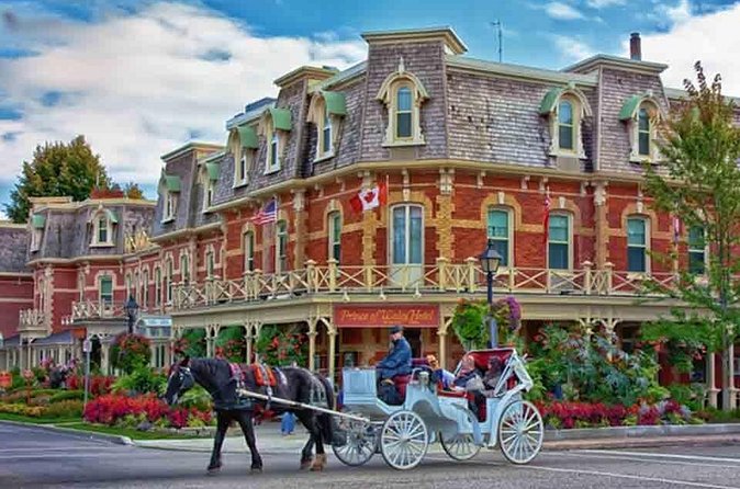 Niagara Falls VIP Private Tour Minimum 2 Guests - Maple syrup at White Meadows Farms: a short tasting stop done right