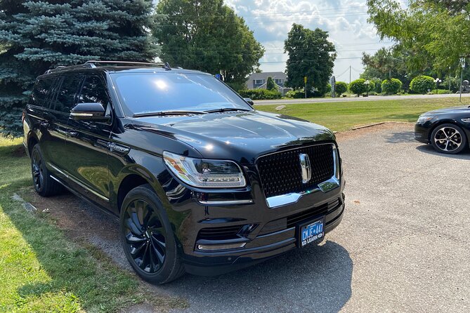 Niagara-on-the-Lake Private Wine and Dinner Tour in Private SUV - Private SUV transfers: comfort and control over the drive