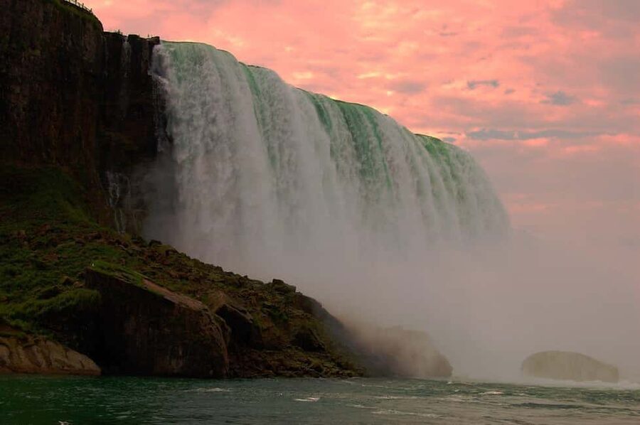 Niagara: Ultimate Day Tour including Niagara-on-the-Lake - Niagara-on-the-Lake free time: a calmer end to the day