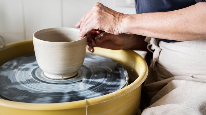 Pottery wheel class in Toronto Bay&Dundas - The Pottery Wheel Basics You’ll Learn in One Hour
