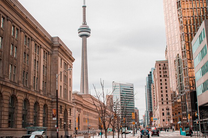 Private 2-Hour Walking Crime Tour in Toronto - A Private Toronto Crime Walk Led by Retired Detectives