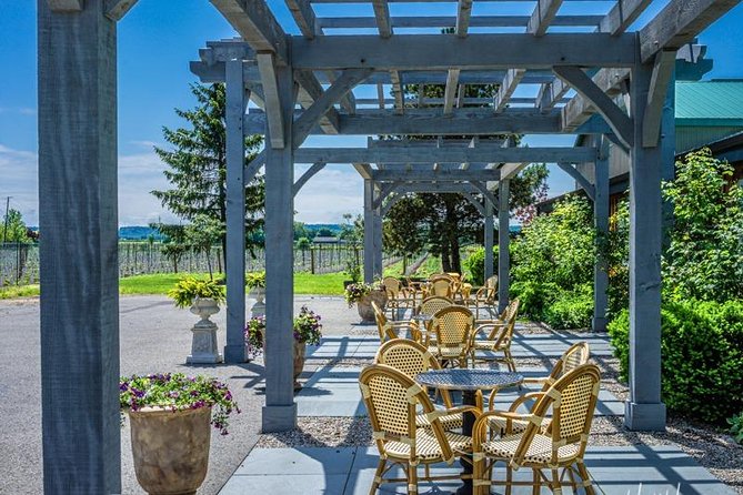 Private Customizable Niagara Wine, Beer, and Spirits Day Tour - Pickup and finding your ride without stress